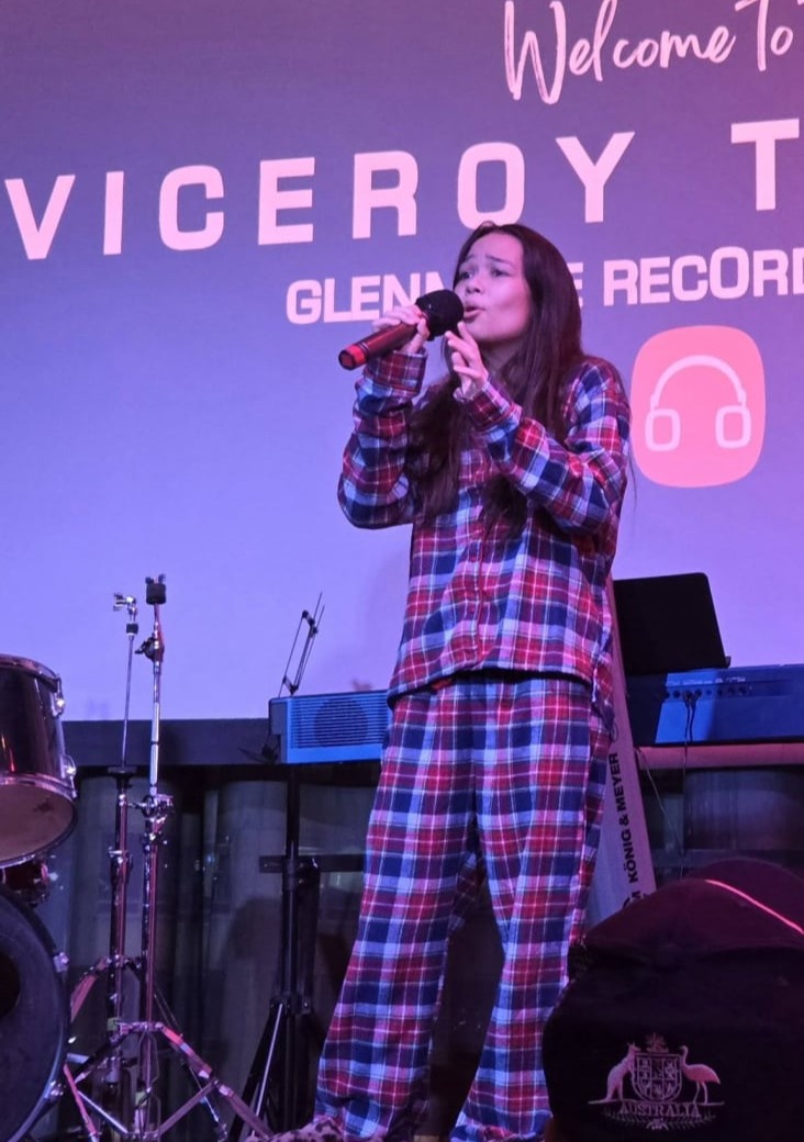 Dana Beddoe at The Viceroy Theatre